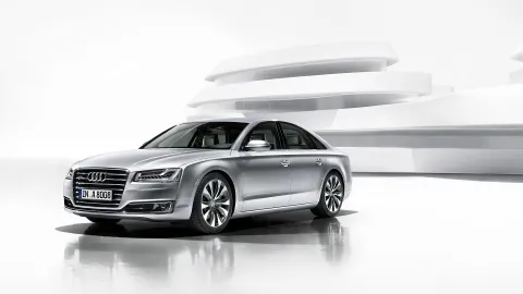 Audi A8 (D4)