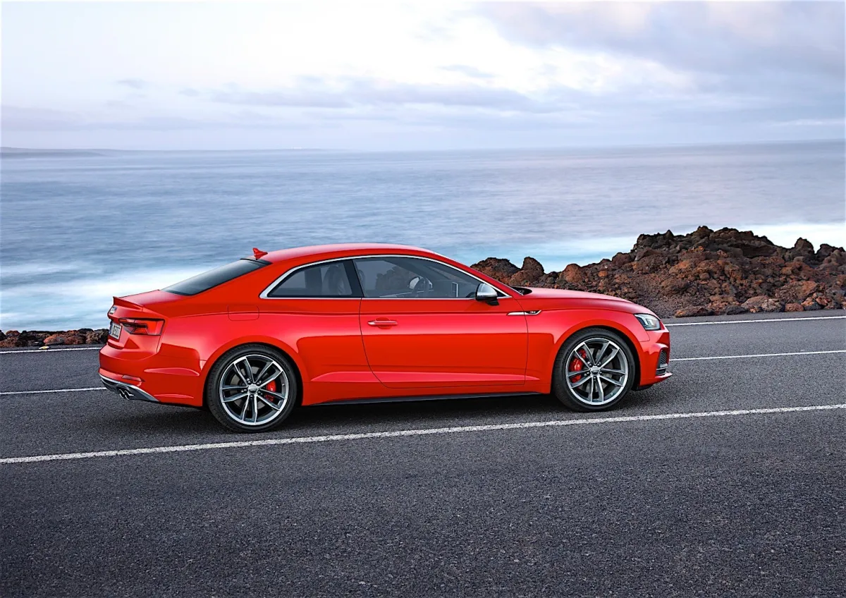 Audi Audu S5 Sedan