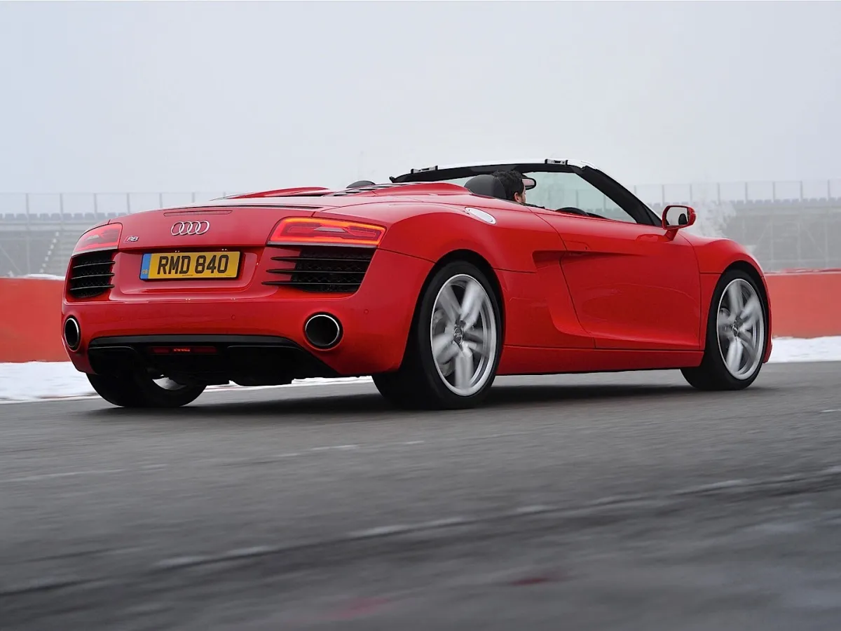 Audi R8 Spyder 4.2 FSI Quattro