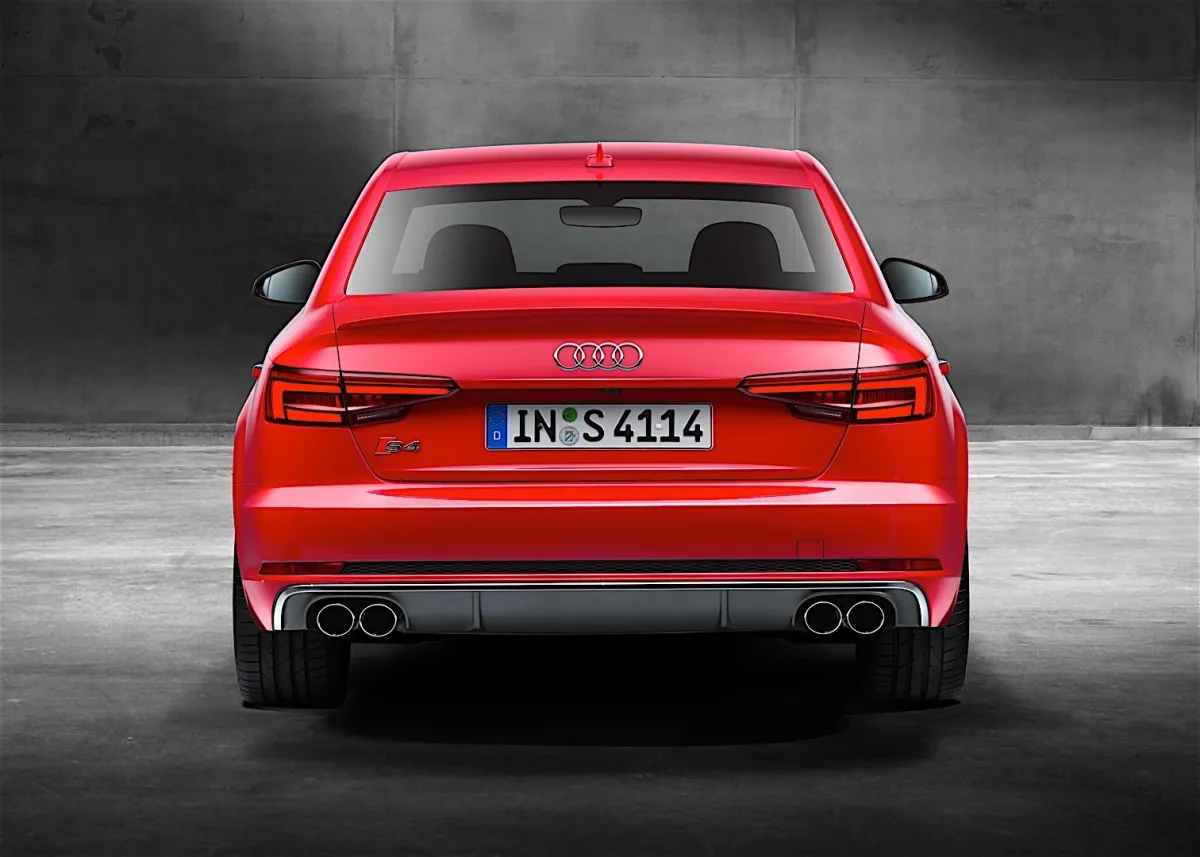 Audi S4