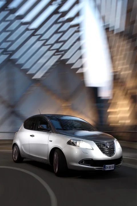 Lancia Ypsilon