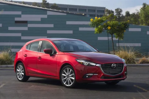Mazda 3 / Axela Hatchback