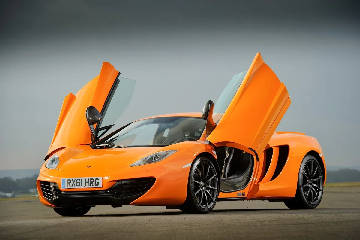 Mclaren MP4-12C
