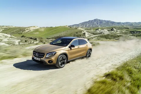Mercedes-Benz GLA (X156)