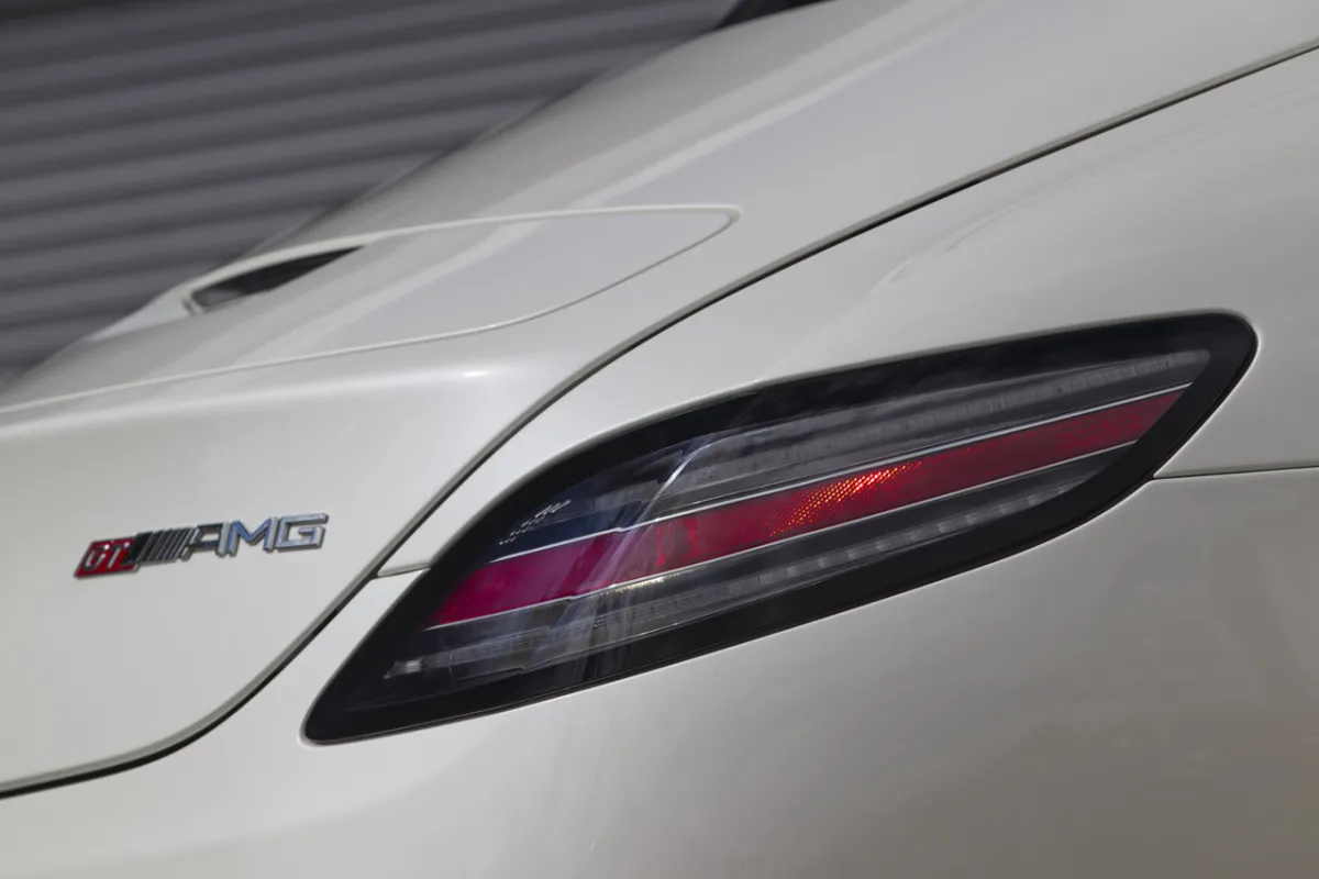 Mercedes-Benz SLS AMG Roadster