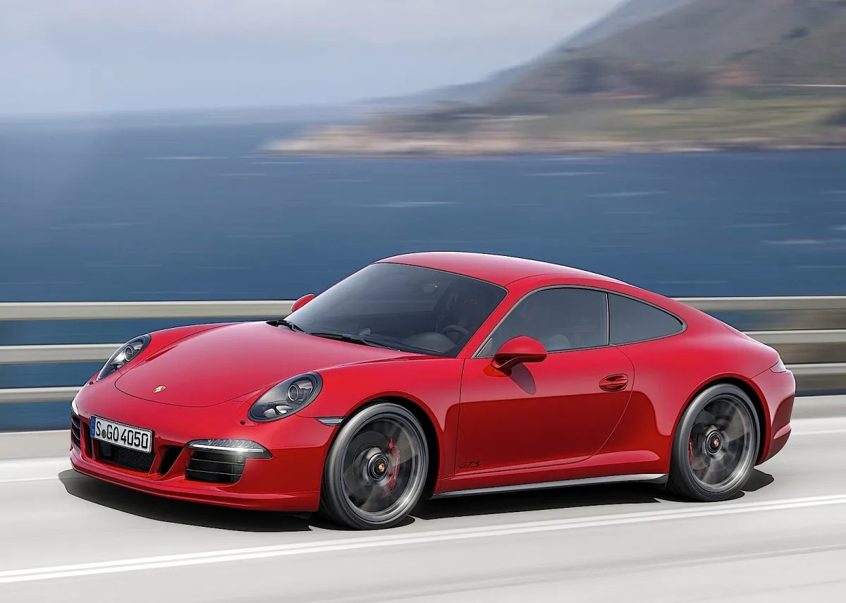 Porsche 911 Carrera GTS