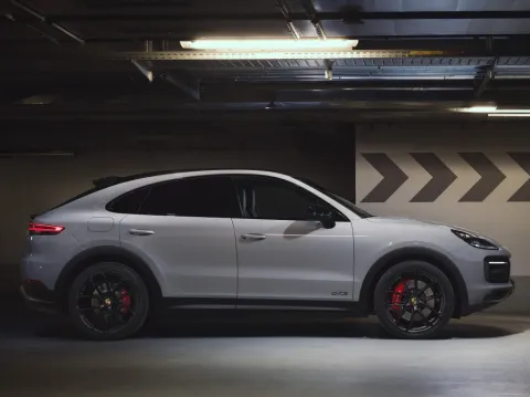 Porsche Cayenne GTS Coupe (PO536)