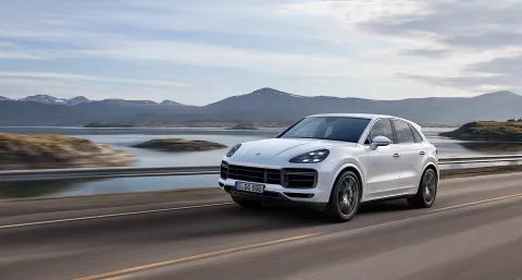Porsche Cayenne Turbo (PO536)
