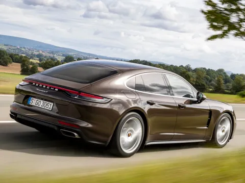 Porsche Panamera 4