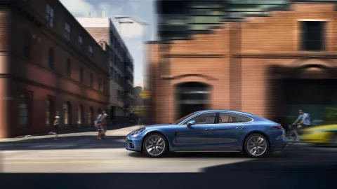 Porsche Panamera 4 (971)