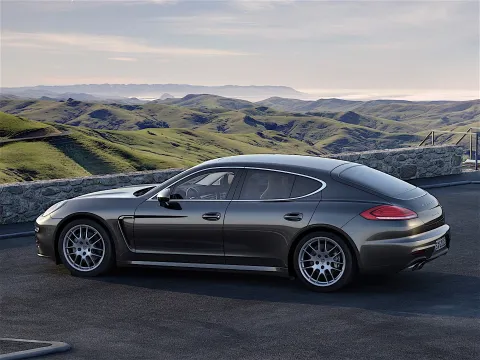 Porsche Panamera 4S (970)