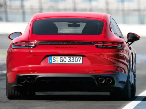 Porsche Panamera GTS (971)