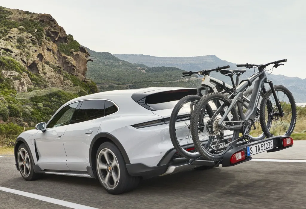 Porsche Taycan Cross Turismo
