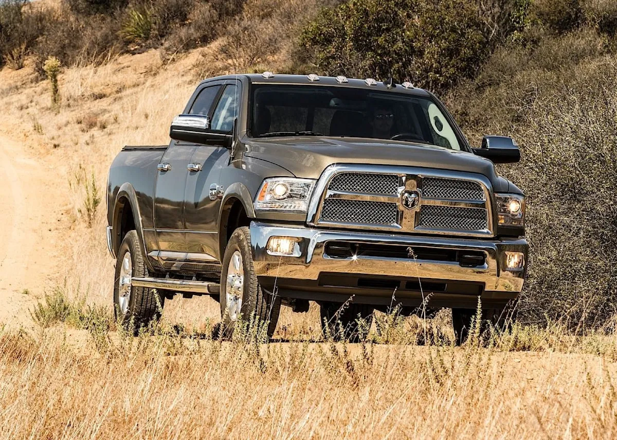 RAM Trucks 2500 Crew Cab