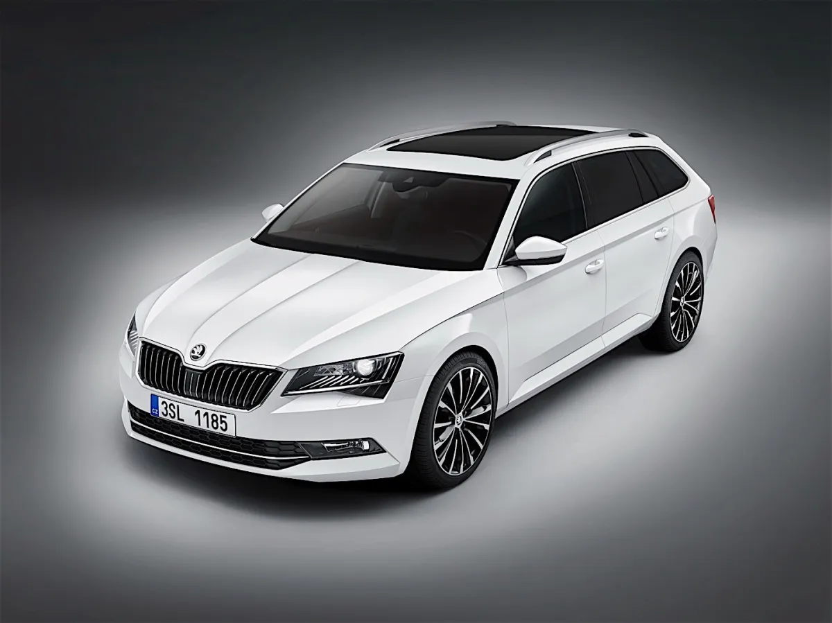 Škoda Superb Combi / Scout