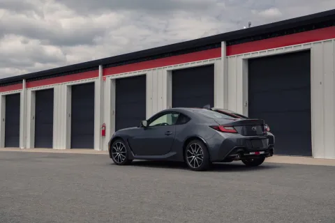 GR 86
