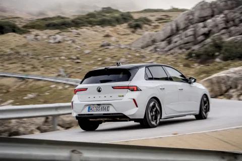 Vauxhall Astra Sports Tourer GSe